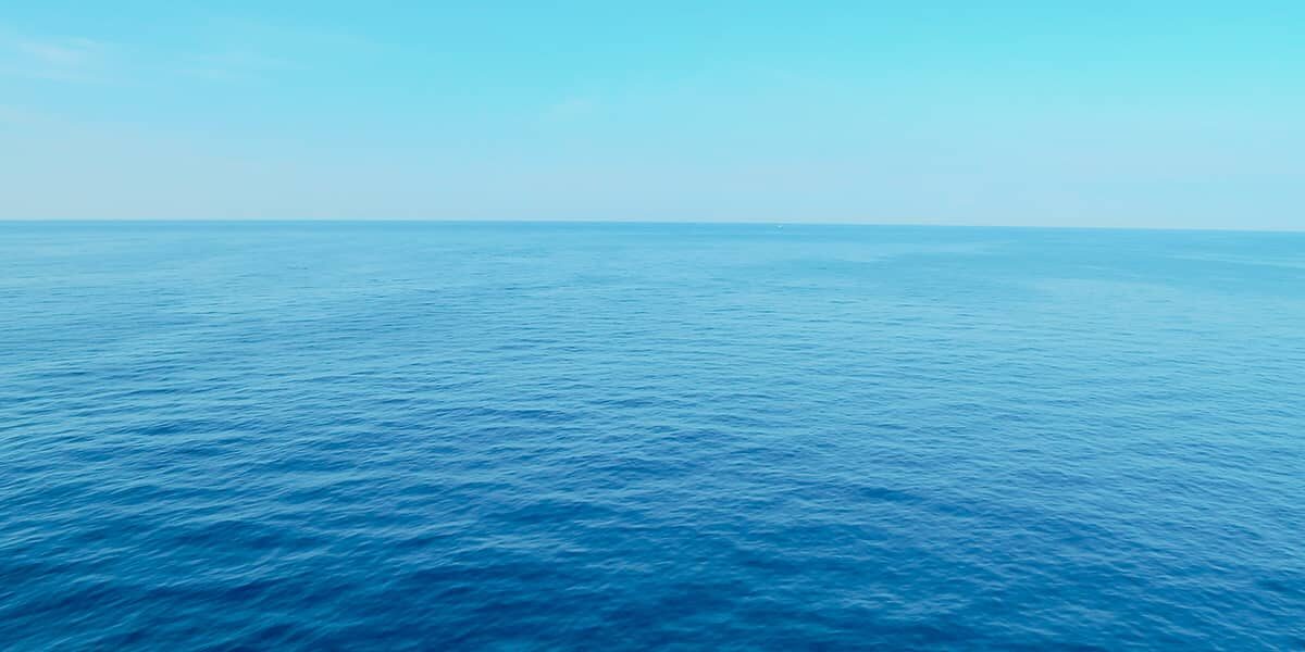 About The Ocean Foundation: A horizon shot of the ocean
