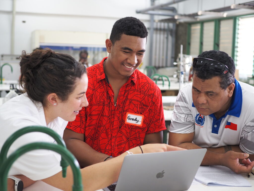 Photo of scientists in the lab during a five-day Fiji training